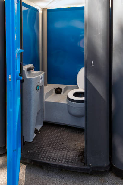 Best Porta potty rental near me  in Mapleton, IA